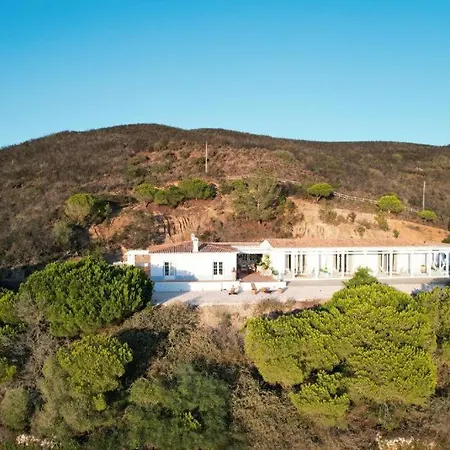 Herdade D' Amoreira Lavanda 阿尔热祖尔